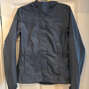 Like NEW: The North Face Women's Hooded Waterproof Rain Jacket
